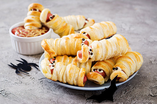 A HAPPY HALLOWEEN – SNACKS TO GO WITH EVERY CELEBRATION THEME!